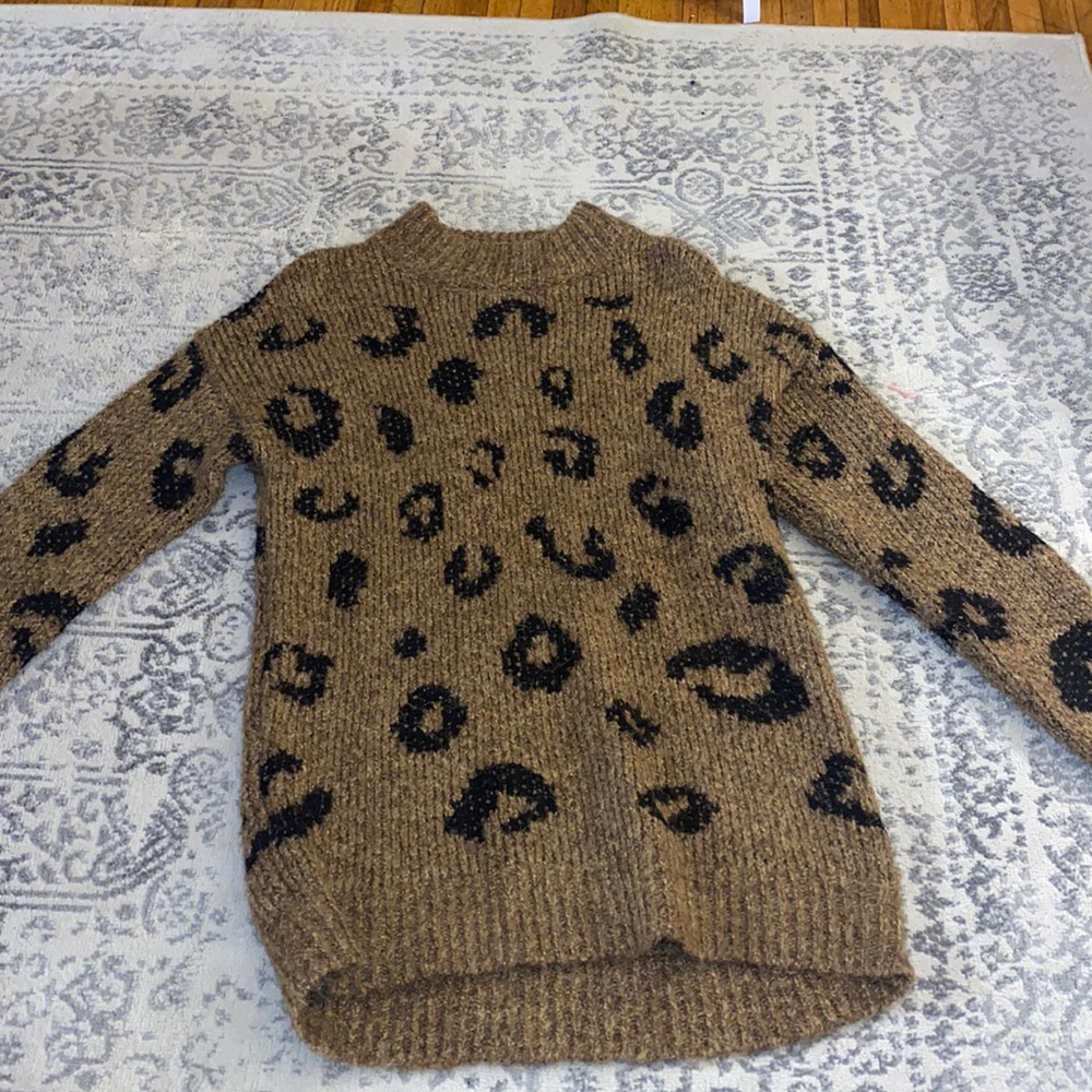 Leopard print sweater